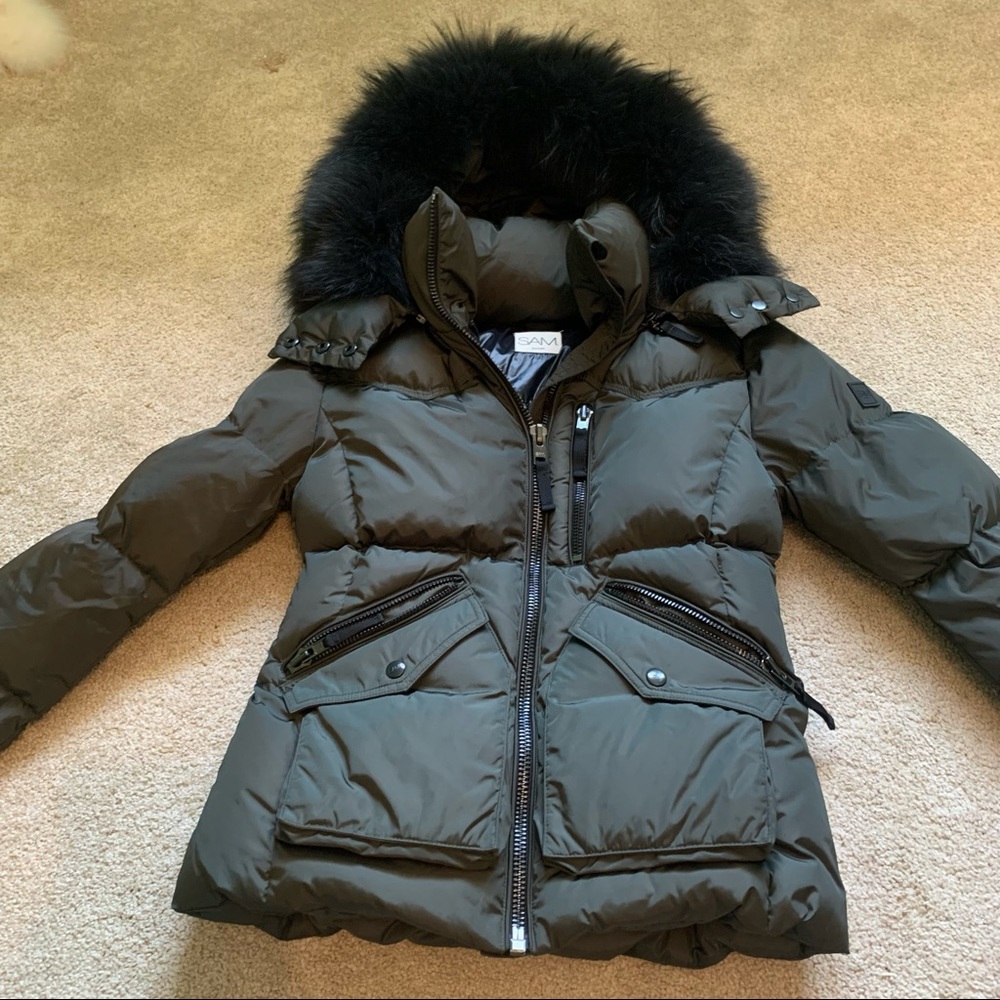 SAM Women's Puffer Jacket with Black Fur Trim